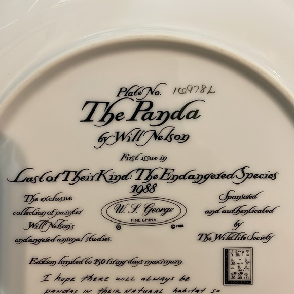 The Panda Will Nelson Vintage Last of Their Kind: The Endangered Species Plate - Picture 4 of 16